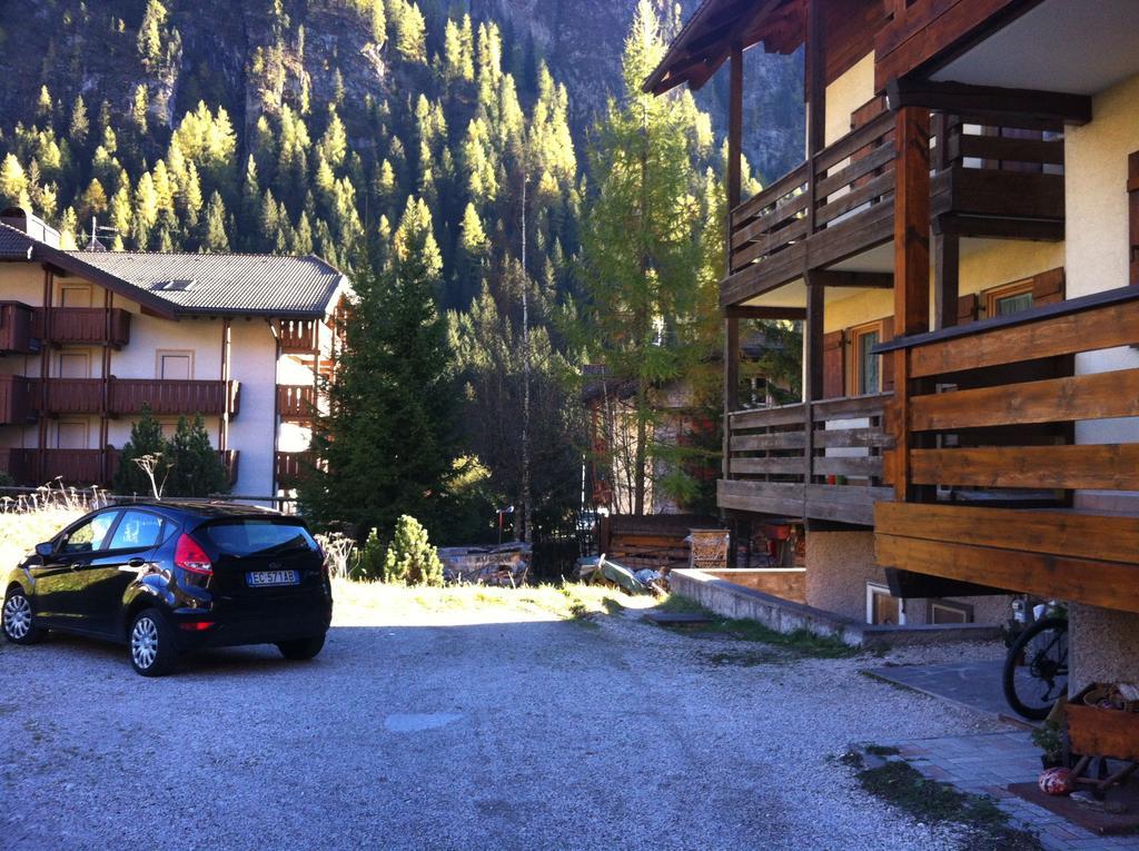 Appartamento Ivo Campitello di Fassa Habitación foto